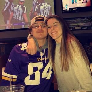 Meet your Posher, Max